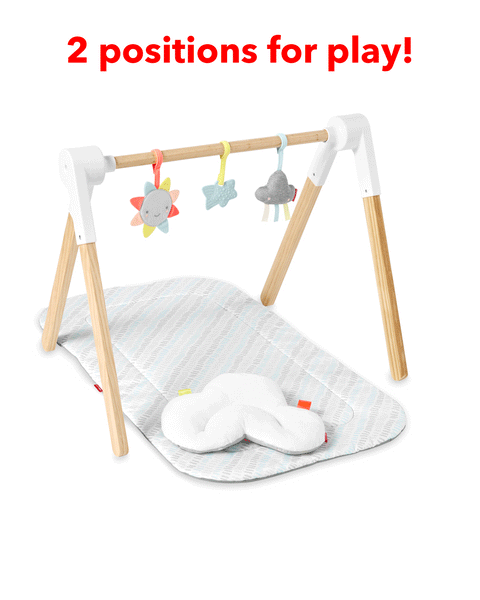 SKIP HOP SILVER LINING CLOUD WOODEN ACTIVITY GYM
