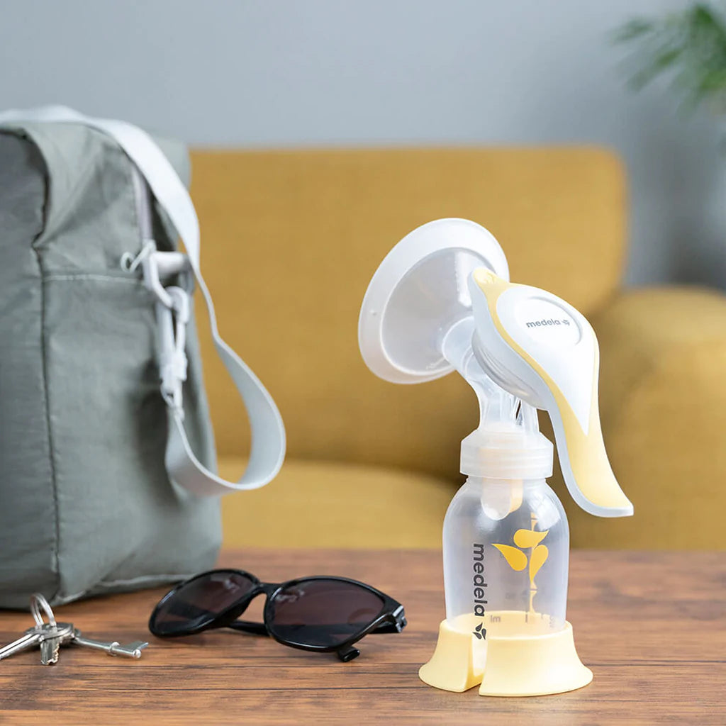 MEDELA Harmony Flex Manual Breast Pump | 2-Phase Expression, PersonalFit Flex Shields, Lightweight Portable