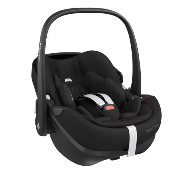 Maxi Cosi Pebble 360 PRO Car Seat & FamilyFix 360 Pro Base Bundle