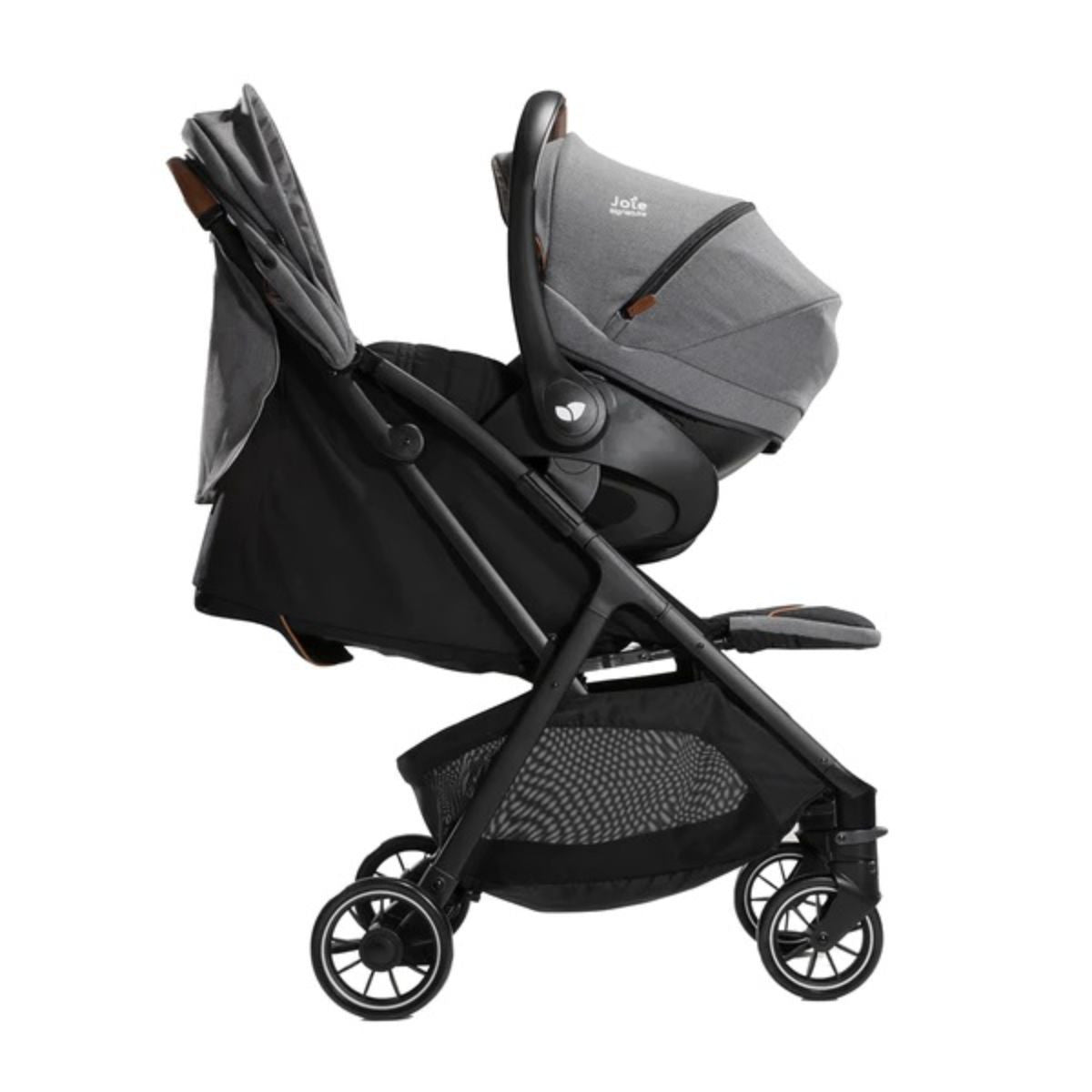 Joie Parcel Signature Stroller (come with adapter, rain cover and travel bag)